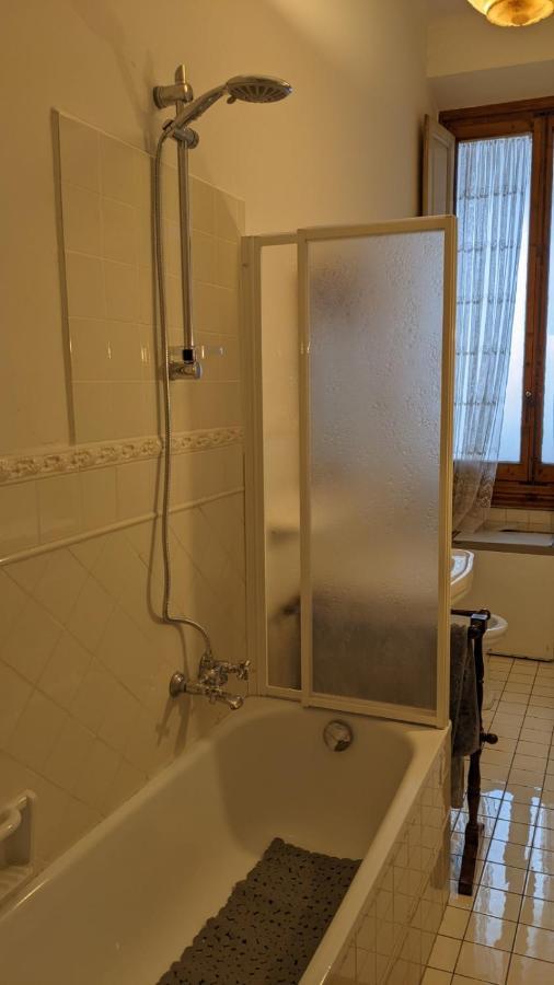 Double Bedroom In Beautiful 30'S Style Apartment Florença Exterior foto