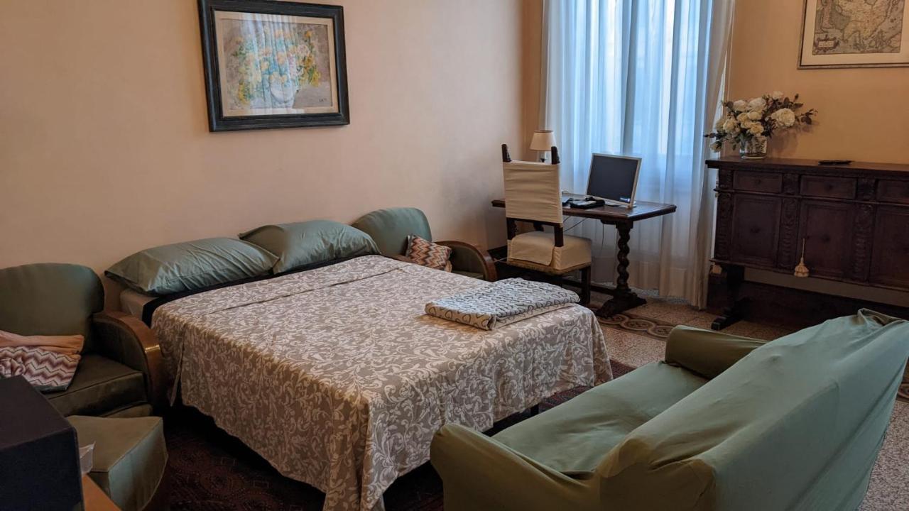Double Bedroom In Beautiful 30'S Style Apartment Florença Exterior foto