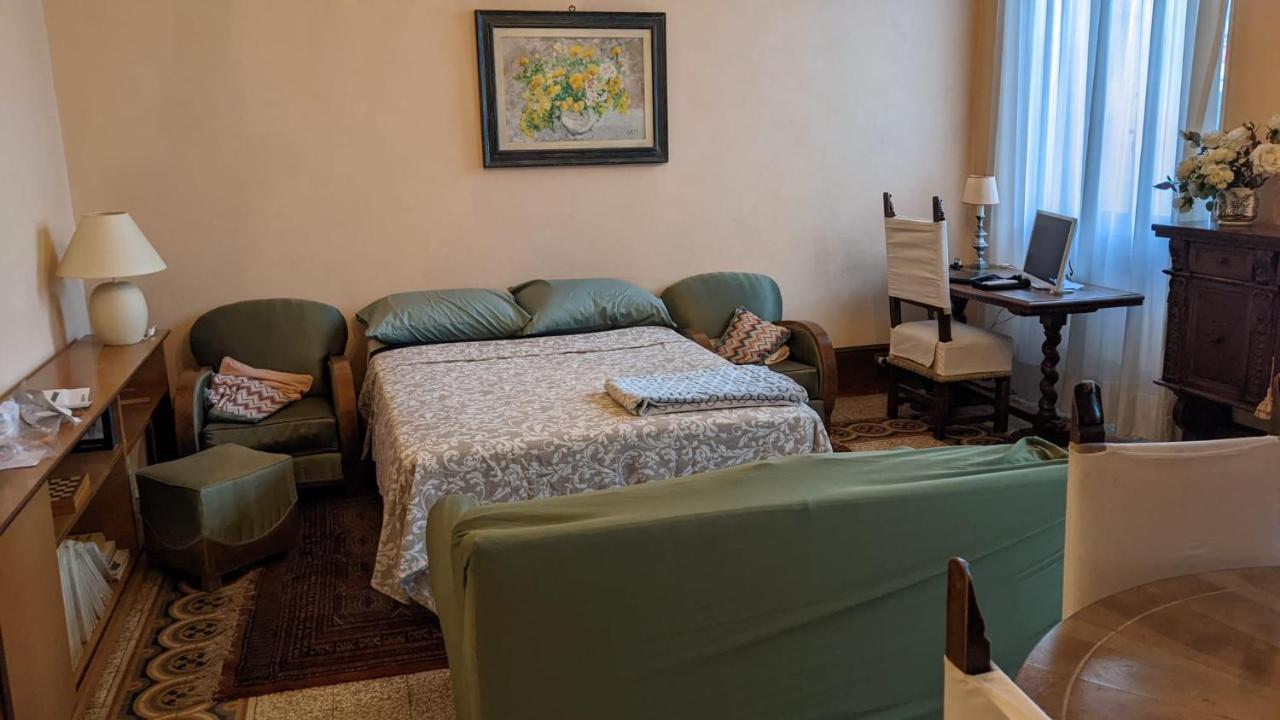 Double Bedroom In Beautiful 30'S Style Apartment Florença Exterior foto