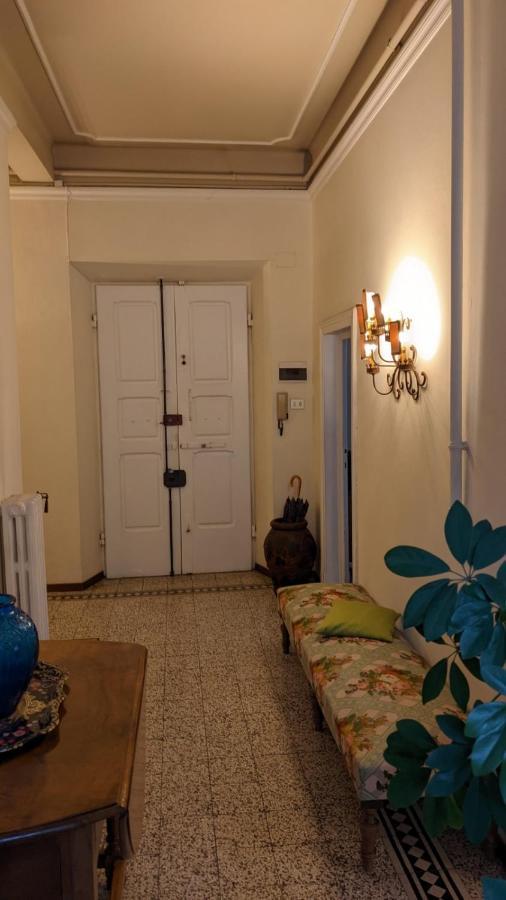 Double Bedroom In Beautiful 30'S Style Apartment Florença Exterior foto